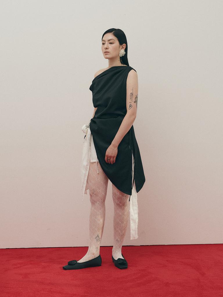 Pagsi Asymmetrical Draping Top (Black)
