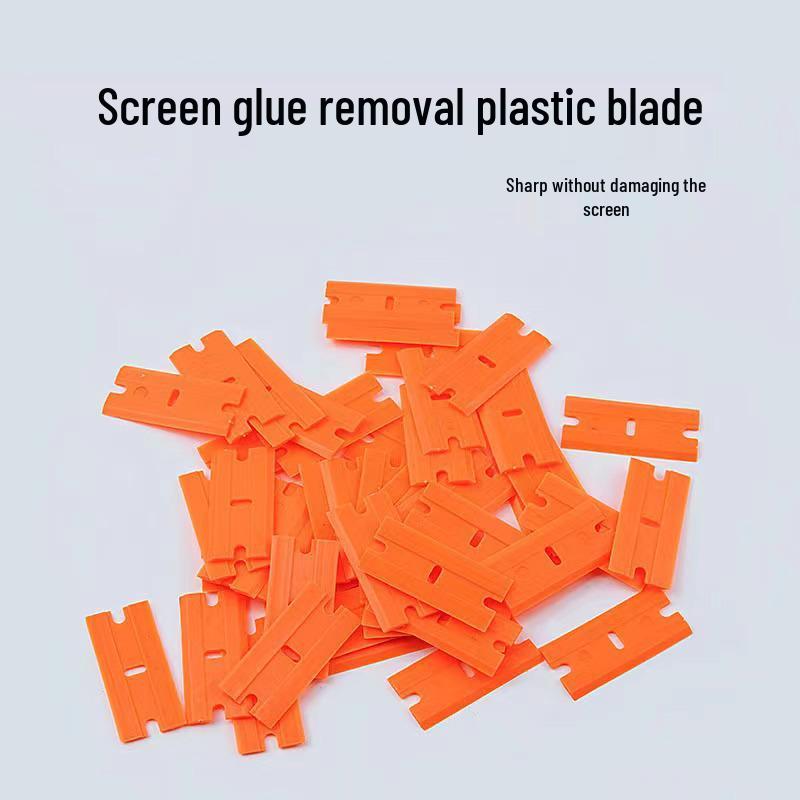 Компактный пластиковый шпатель для нанесения пленки и удаления пятен