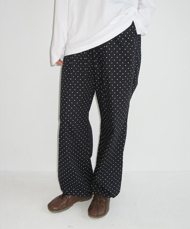 RONRON Back Heart Pocket Banding Jogger Pants Navy Dot