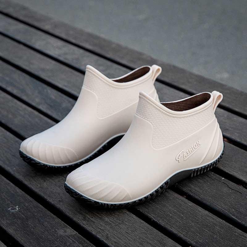 Fashion rain boots lightweight women's rain shoes water shoes women's summer wear adult short tube new thermal rubber shoes non-slip