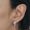 ATTICA Arco Silver one touch earring.ebs005