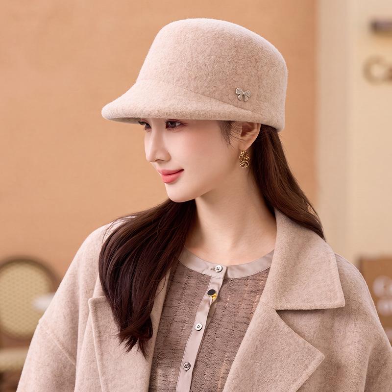Retro Rhinestone Bow Equestrian Hat Autumn and Winter Woolen Short Brim Cap Gentle Commuting Temperament Hat Women's