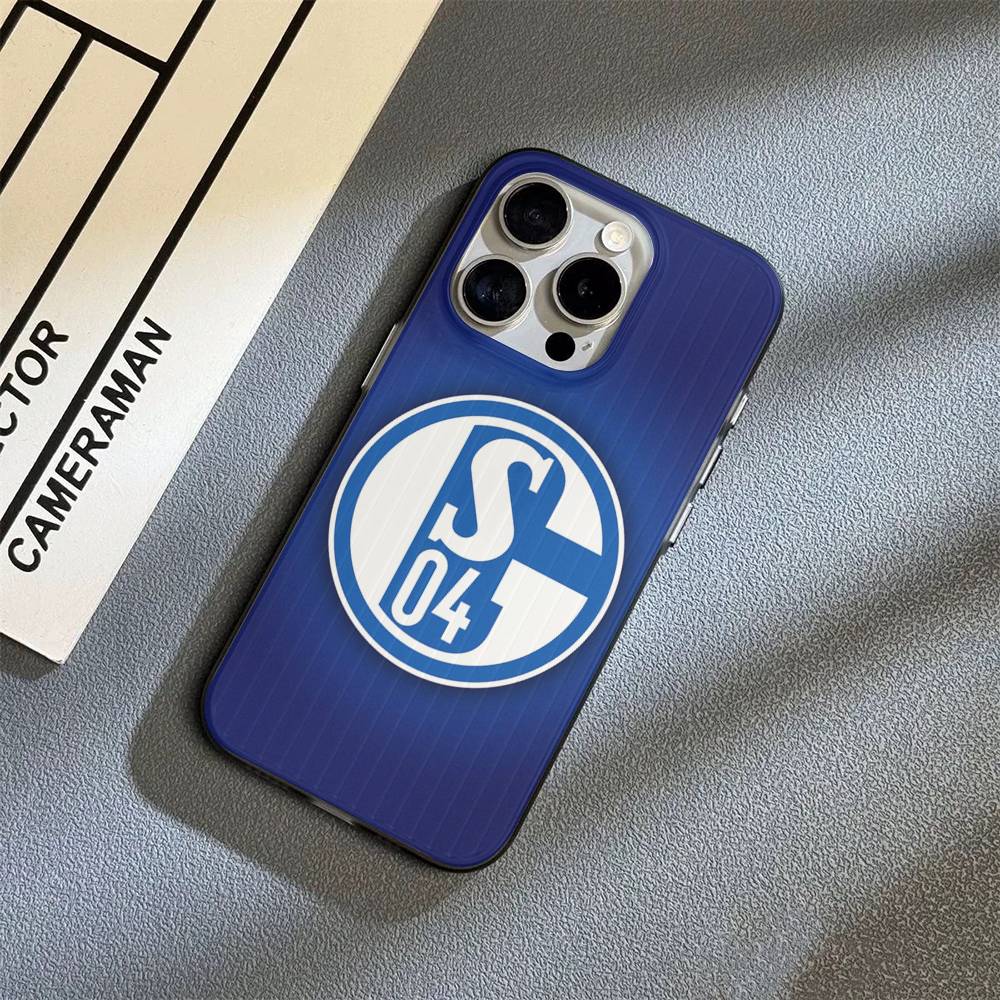 

S-Schalke 04 Phone Case For iPhone 11 12 13 14 15 16 17 Pro Max PLUS Pro Wave Corrugated Silicone Case iPhone 17