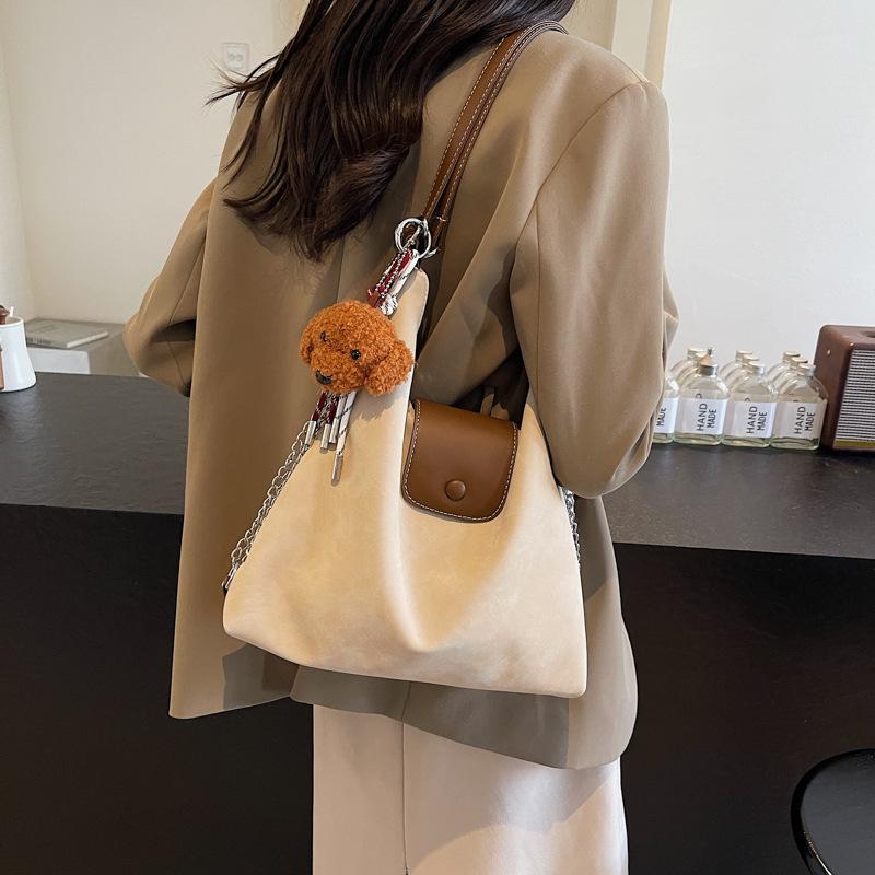 Fashion and leisure students class new large-capacity tote bag 2025 new retro autumn and winter backpack big bag