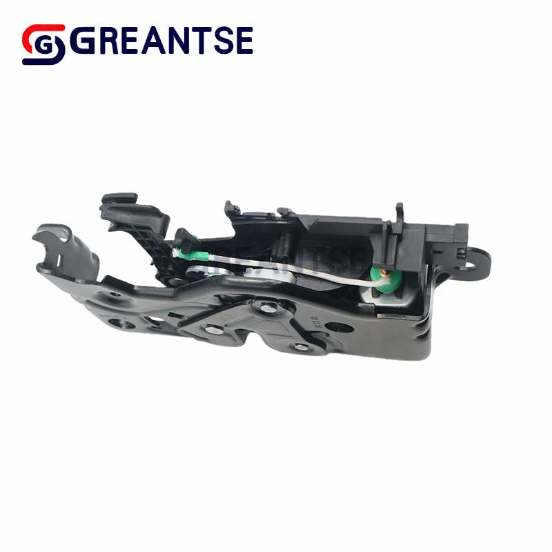 51247383282 Car Door Lock Tailgate Latch For BMW 1 Series F40 X1 F48 F49 2016- High Quality Car Accessories