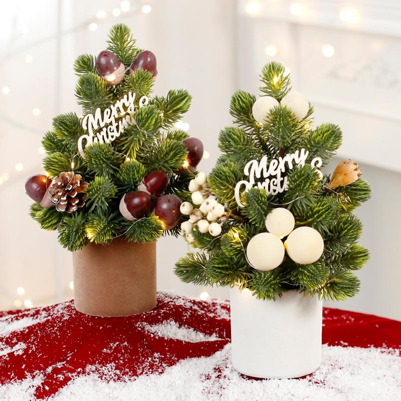 Hot Sale European Style Mini Christmas Tree Decorations Handmade Red Fruit LED Pine Desktop Mini Home Decorations for Christmas