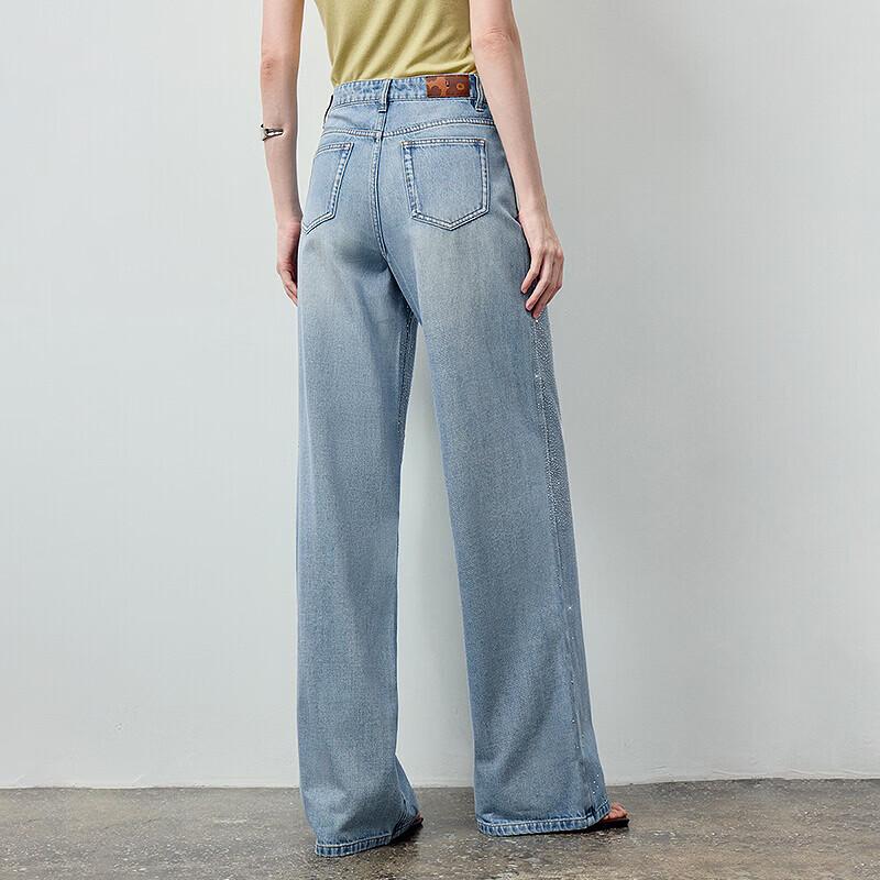Damen Jeans mit Sternen-Verzierung, gerade, weiter Schnitt