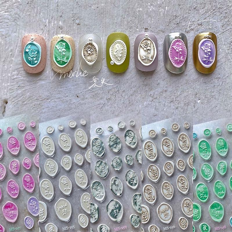 

Tomoni 3D Вінтажна Троянда Бюст Наклейки для нігтів - 5 кольорів