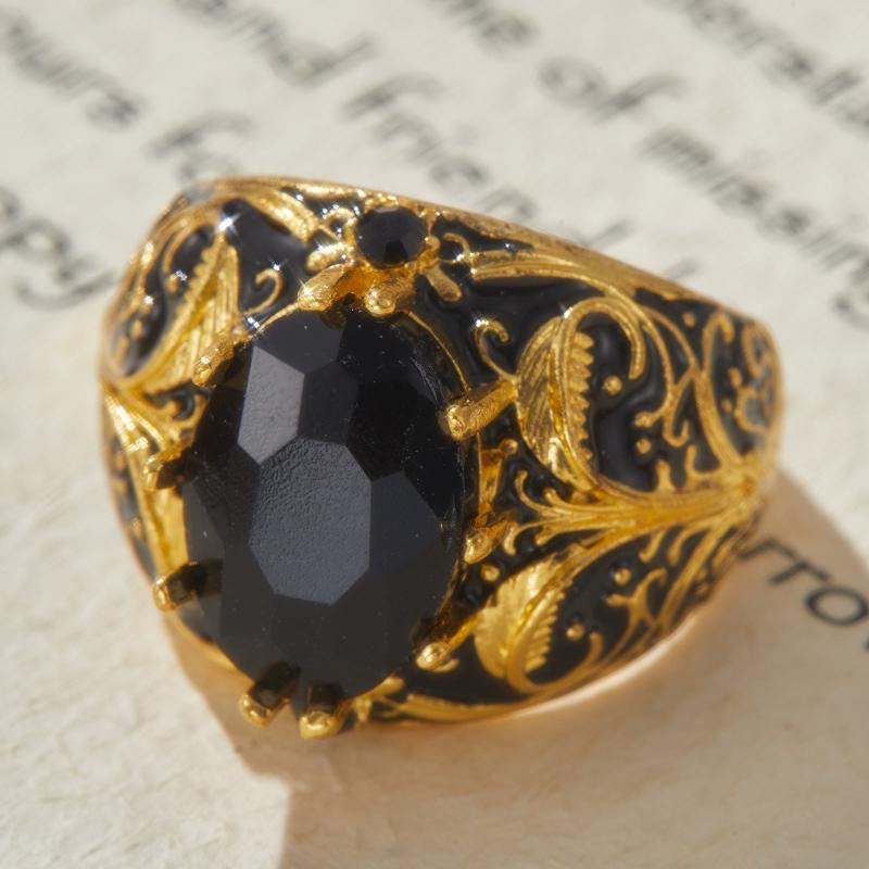 

Vintage and Trendy Black Color Inlaid Stone Patterned Ring, A Classic Jewelry Accessory for Both Men and Women s Fashion 10