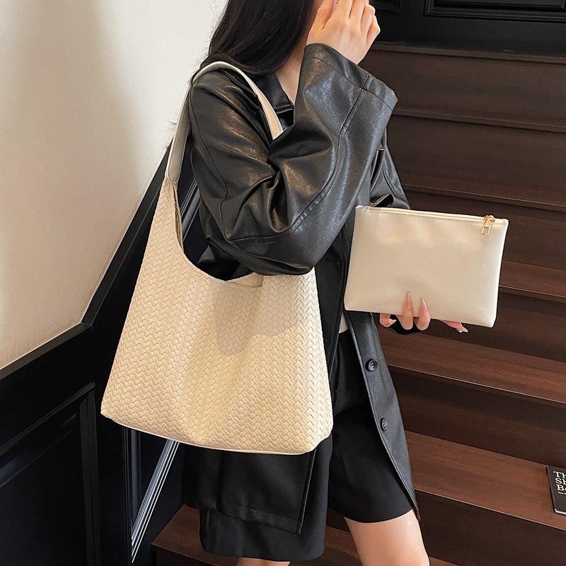 Woven Bag Women's New Fashion Trend Shoulder Bag Simple Large Capacity Handbag Mother and Child Big Bag