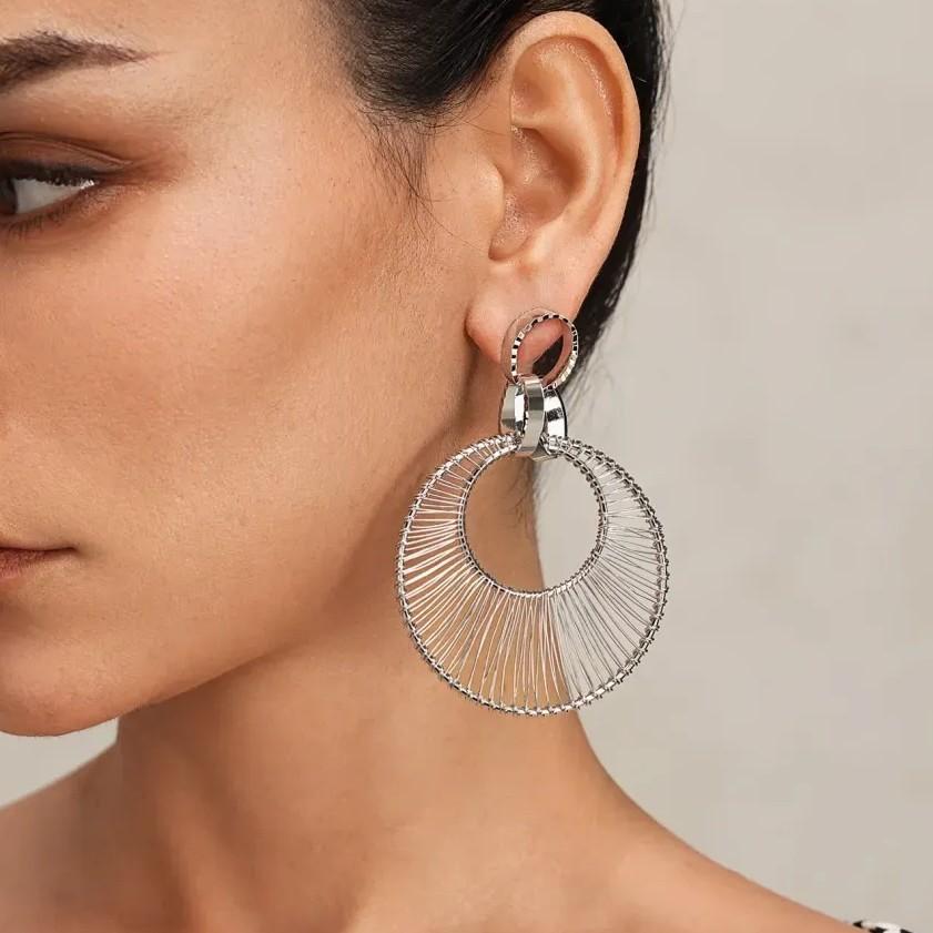 Geometric Alloy Hoop Earrings For Women With Minimalist Design Perfect For Fall