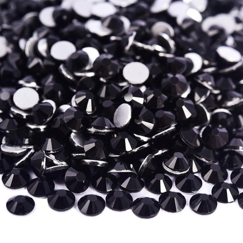 Pack of 1440 Assorted Crystals Beads With Storage Container Ideal for Craft and Artistics Projects