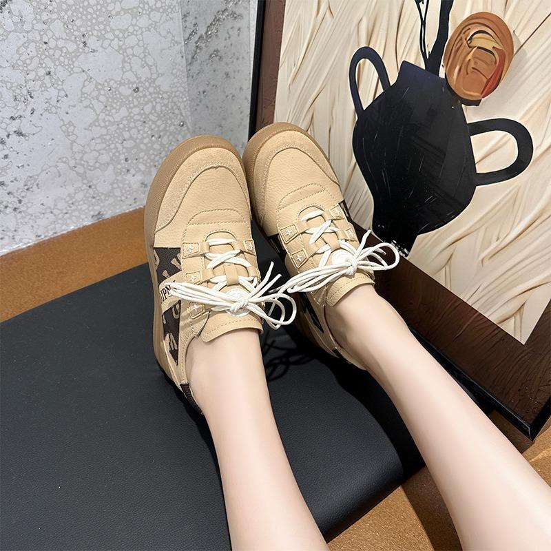 Autumn Retro Leather Female Inner Height Increase 5CM Leisure Sports Female Tide