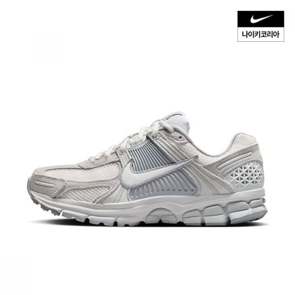 Women S Nike Zoom Vomero 5 Hq0458 001