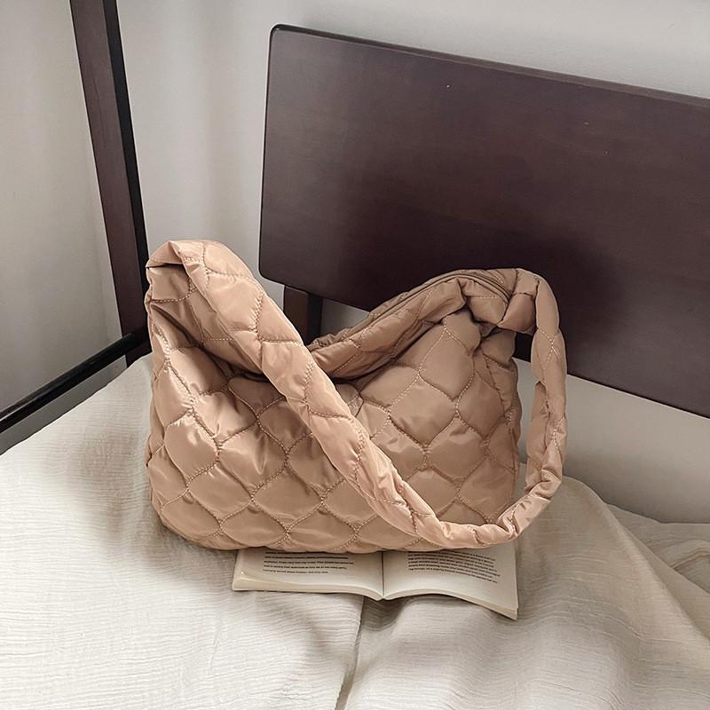 

Chic Street Style Cotton Tote Bag For Women Featuring Spacious Design And Elegant Colors хакі