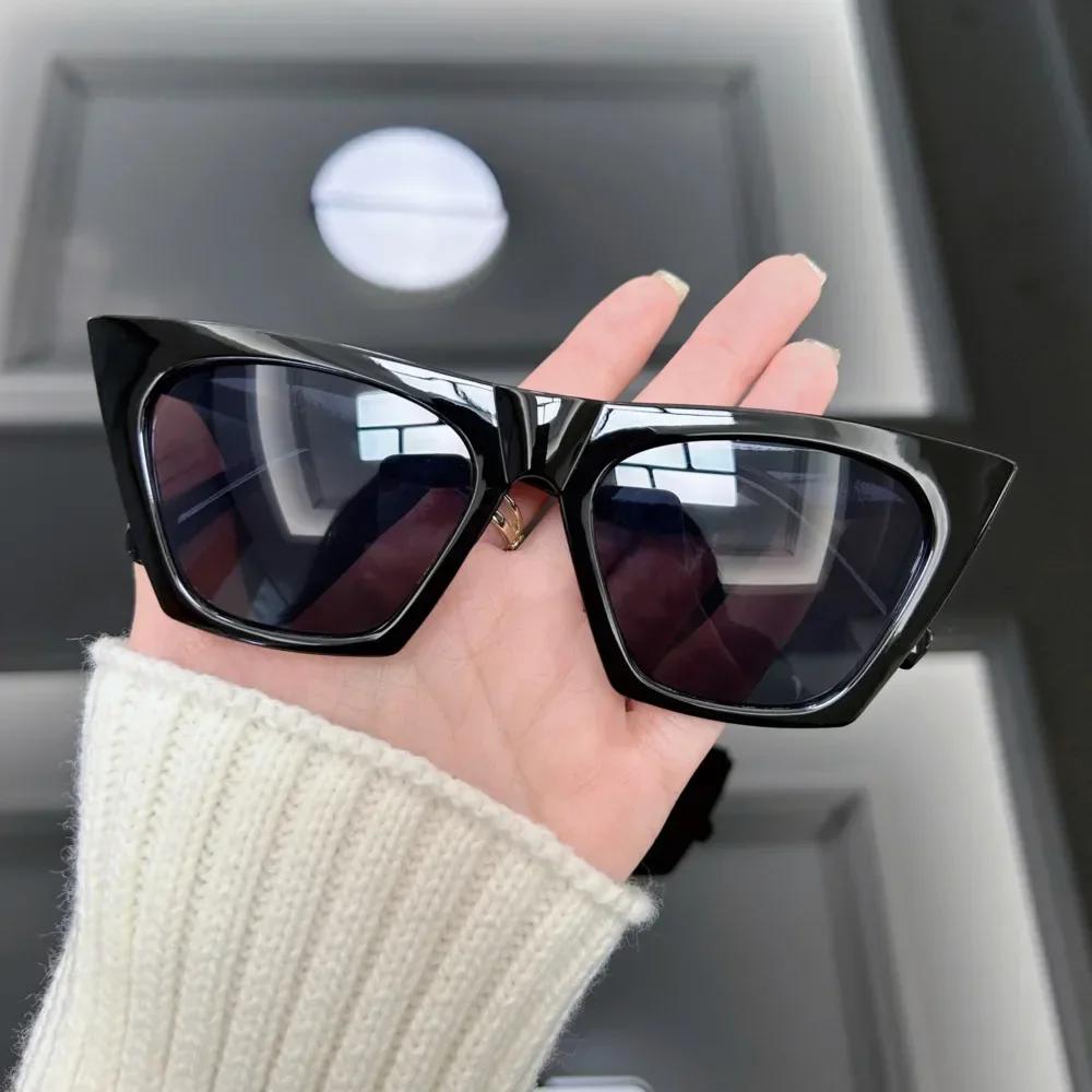 Square Vintage Sunglasses Women Brand Designer Retro Mirror Sun Glasses Female Fashion Cat Eye Outdoors Shades