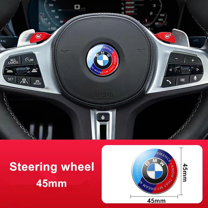 Emblemat na maskę przednią z logo BMW na 50-lecie 81mm+Znaczek tylny 74mm+Dekielek na piastę koła 68mm+Naklejka na kierownicę 56mm 46mm