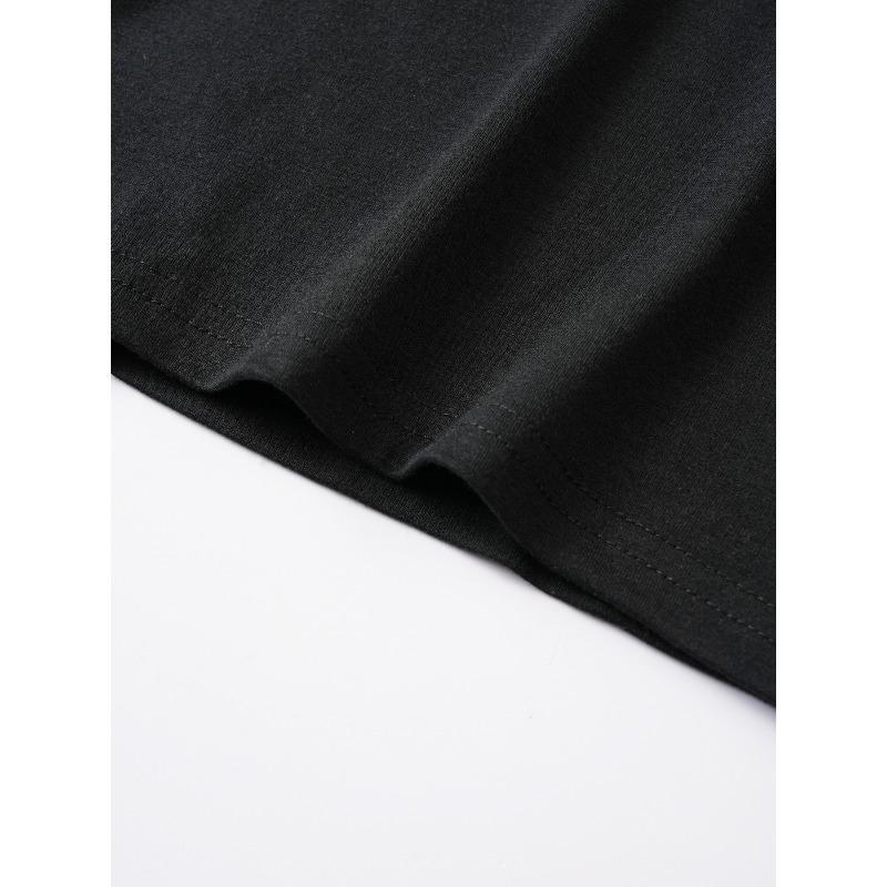 Herren Knopf-Henley-T-Shirt mit kurzen Ärmeln.