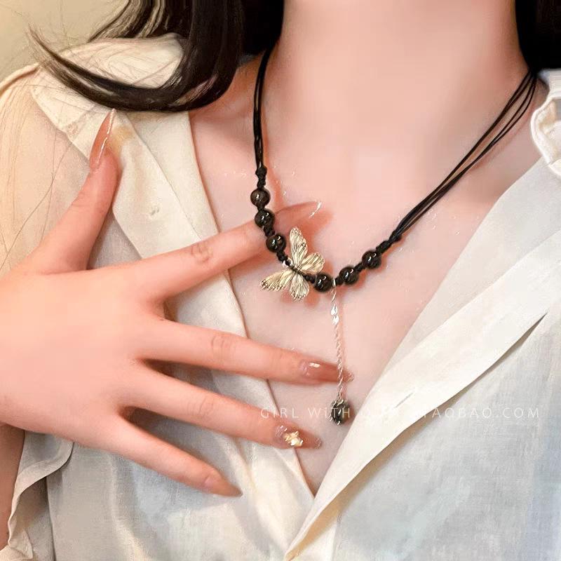 Bohemian Ethnic Style Long Bow Metal Necklace with Vintage Distressed Pendant (2025)