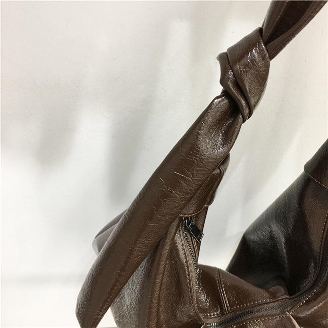 Korean Large-Capacity Retro Soft Leather Pleated Dumpling Shoulder Crossbody Bag - Casual & Versatile