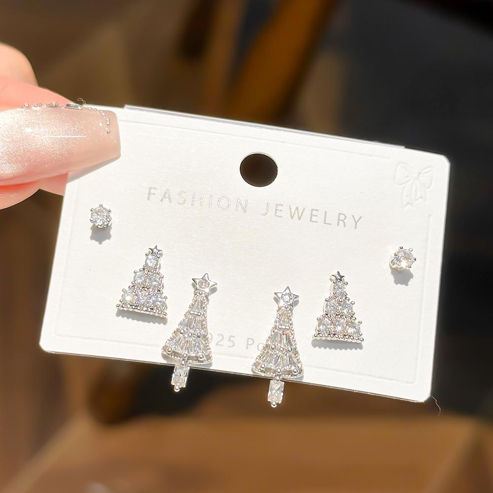 

Элегантные корейские серьги-пусеты в виде снежинок на рождественскую елку