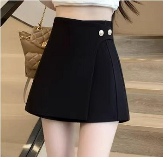 

Женские универсальные шорты-костюм с высокой посадкой А-силуэта и широкими штанинами - коллекция весна/осень 2024 XL чёрный