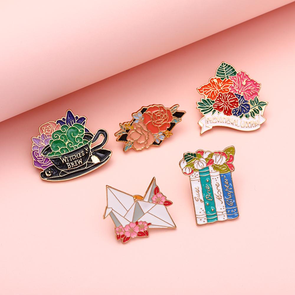 5 Styles Women Pretty Flower Theme Enamel Brooches Just One More Chapter Phenomenal Woman Witches Brew Paper Cranes Golden Pins