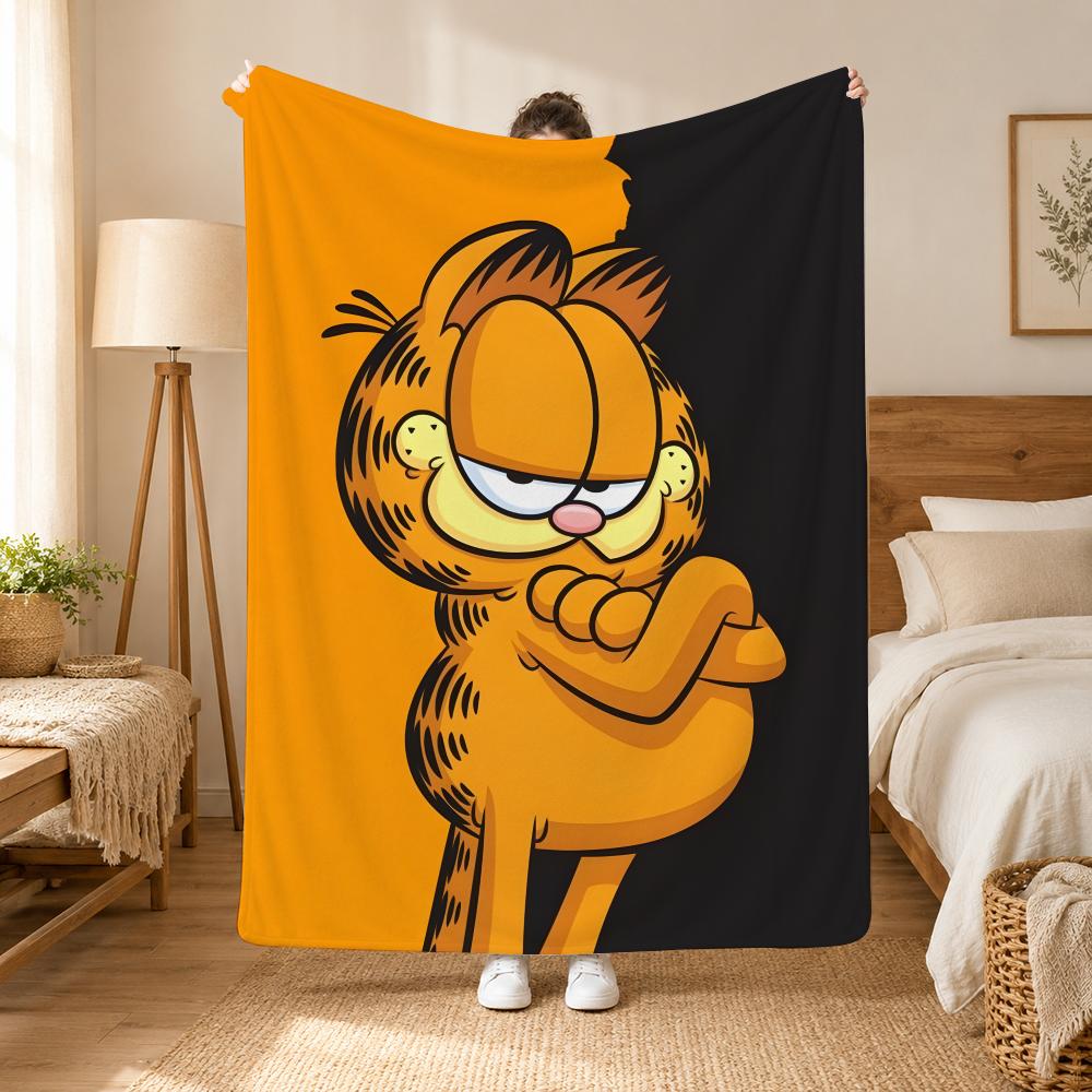 A fat yellow cat cute Garfiel Throw 240g flannel blanket, suitable for sofas, beds, offices,  exquisite gift blankets
