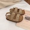 Retro mattes Leder braun Britischer Stil Strandschuhe Mädchen Baby Junge weichsohlige Sandalen 2025 neue Sommerschuhe rutschfest