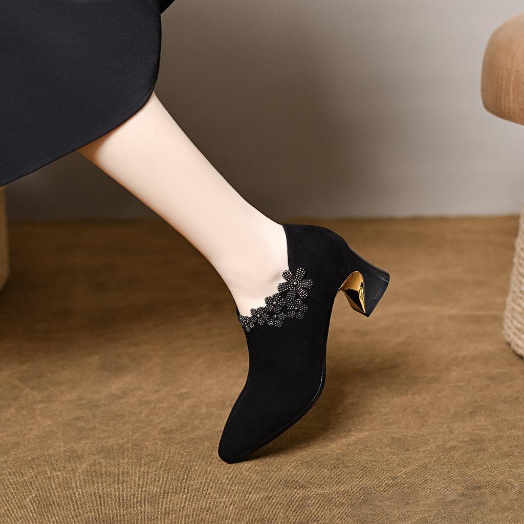 Spitze High Heels Damen Frühling neu schlichtes Temperament schwarz tiefer Ausschnitt Einzelne Schuhe Mode dicker Absatz Knöchelschuhe