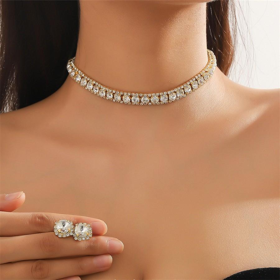 Premium Temperament, Shiny Rhinestone Necklace, Earrings, Two-piece Set, Fashionable Emerald Necklace, Earrings.