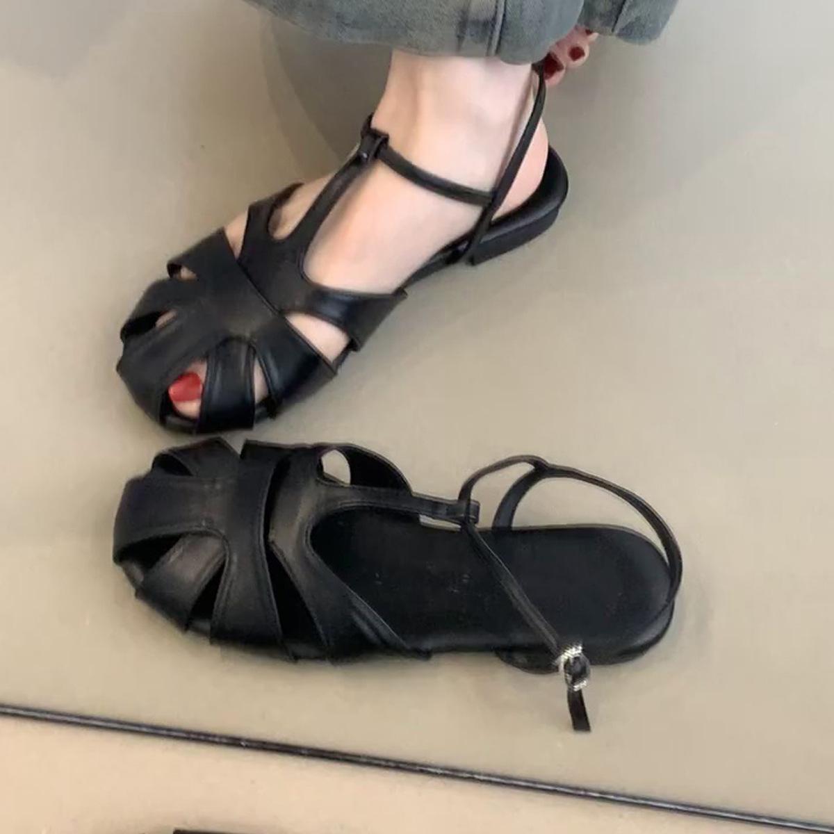 

Soft leather version~ retro literary and artistic hollow bag head sandals women s one-word buckle woven flat-soled Roman shoes casual pig cage shoes 35 чёрный