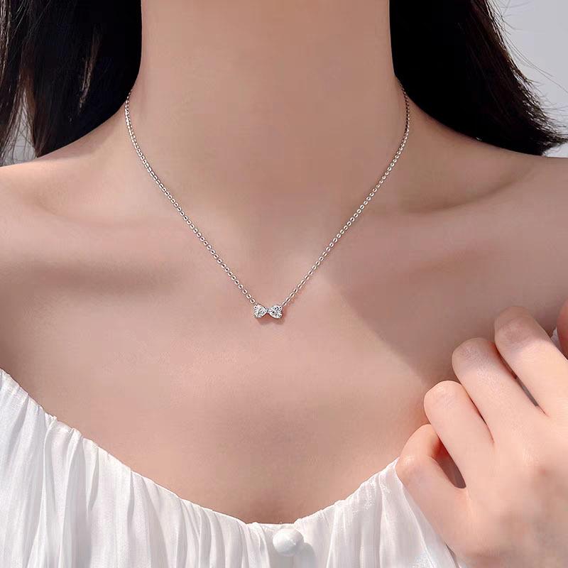 Elegante minimalistische Kreisanhänger-Halskette für Frauen 2025