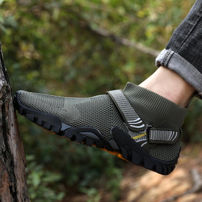 Fashion Men Hiking Shoes Mountain Desert Climbing Shoes High Quality Sneakers Platform Outdoor High Top Shoes Breathable Trekking Boots