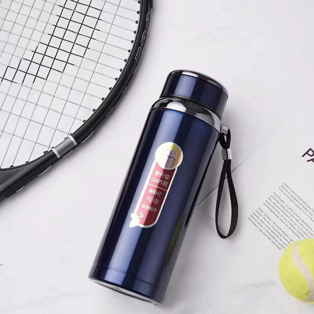 

316 Stainless Steel Insulated Sports Water Bottle with Lanyard – Large Capacity for Outdoor and Car Use 800ml
