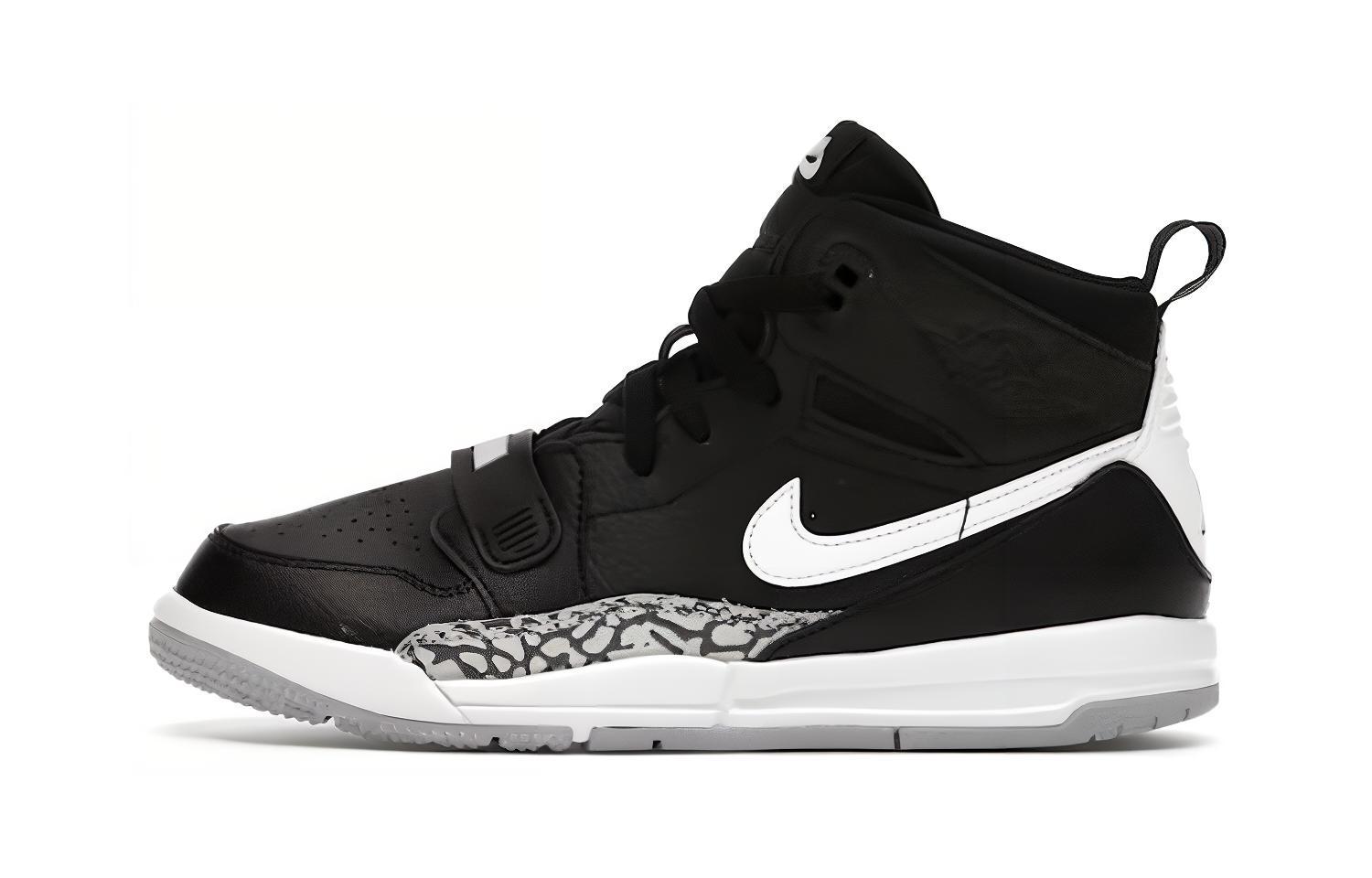 Jordan Legacy 312 Черно-белый PS AT4047-001 35
