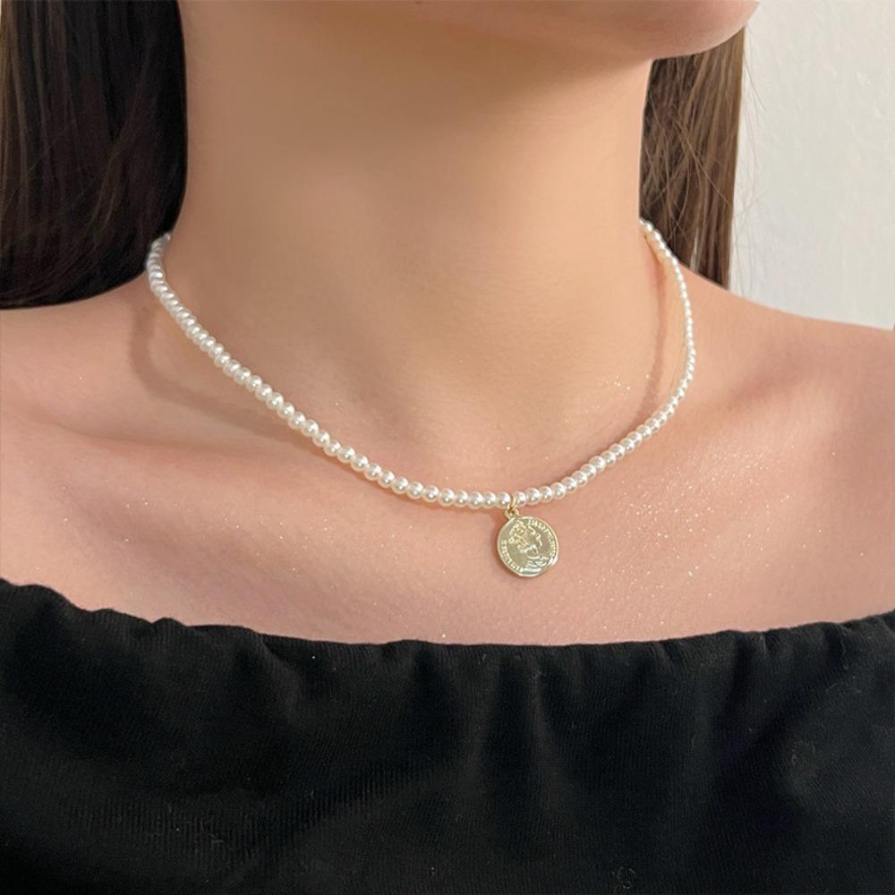 Shijia Pearl Necklace Women's Niche Light Luxury Design High-end Temperament Collarbone Chain Neck Chain Sweater Chain Bead Chain