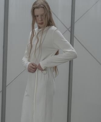 Mosyupamosyu Strap Loose Fit Maxi Dress [Ivory]
