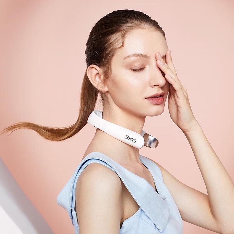 SKG K5-2 Cervical Neck Massager CN plug (adapter included)