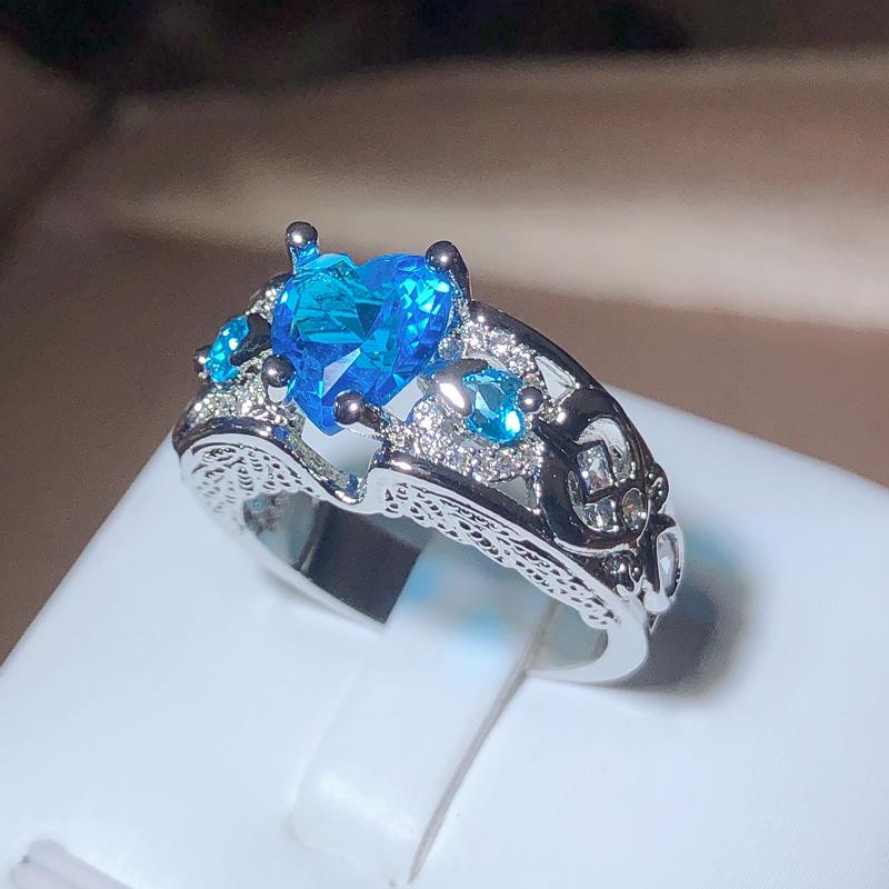 New Fashion Heart-shaped Blue Zirconia Ring Female 925 Stamp Hollow Geometric Jewelry Party Wedding Gift