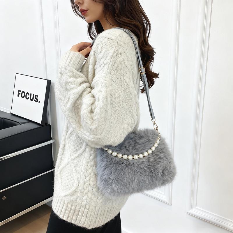 

Korean Style Plush Shoulder Bag with Pearl Chain With Pearl Pendant сірий колір