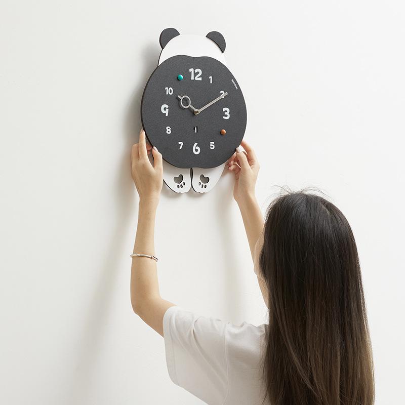 Modern Animal Pendulum Clock Art Creative Cartoon Wall Clock Elegant Stylish Watch House Home Bedroom Decoration Accessories