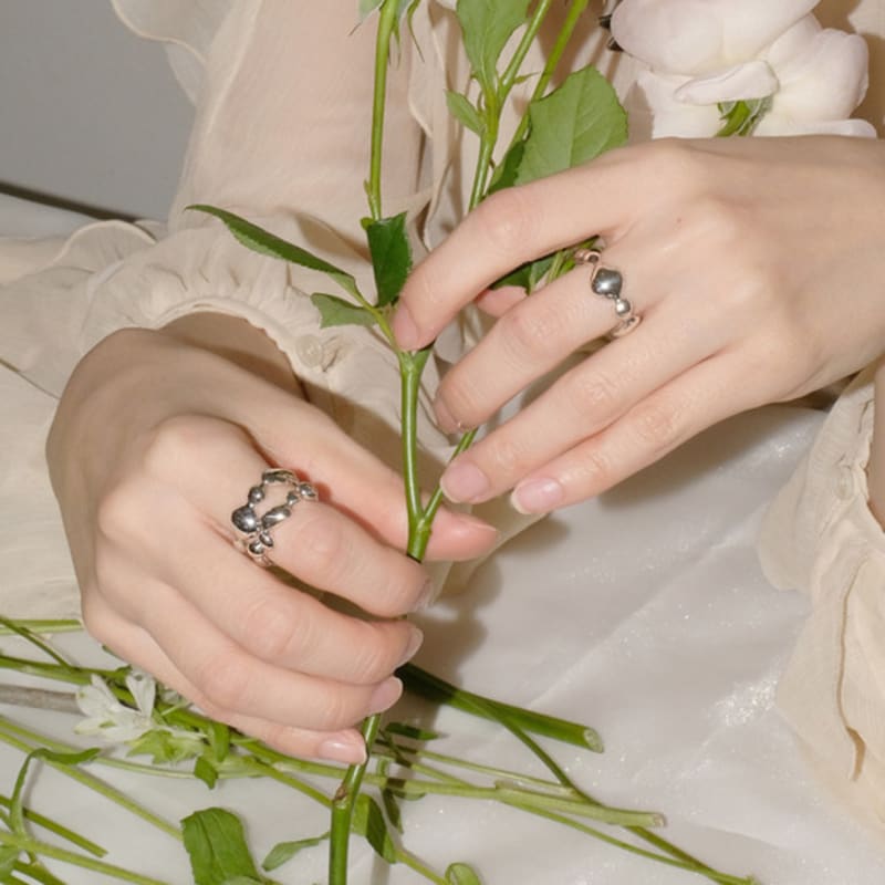 FIVE pebble ring 01Y25