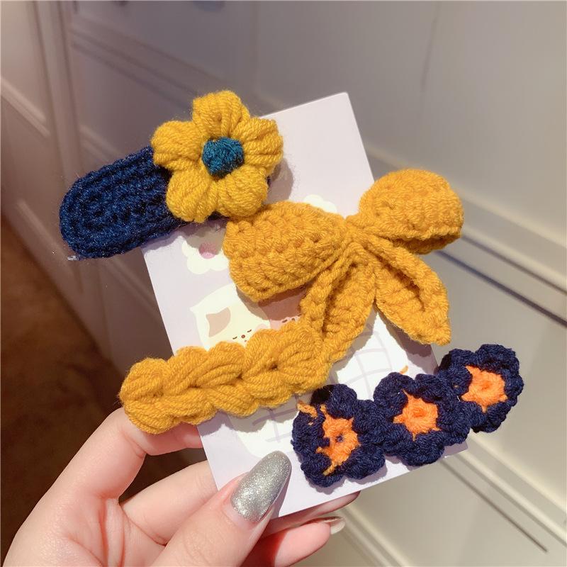 4Pcs Cute Knit BB Hair Clips Handmade Flower Bow Bang Clips for Kids Perfect for Christmas Festival Celebration