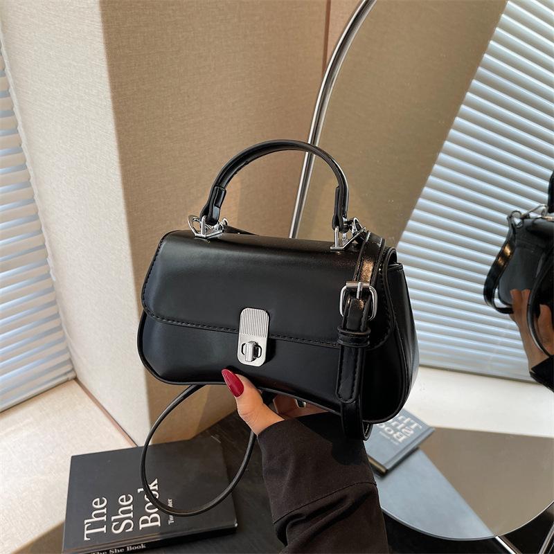 Small Bag Women's New Fashion Versatile Shoulder Messenger Bag High-end Portable Small Square Bag