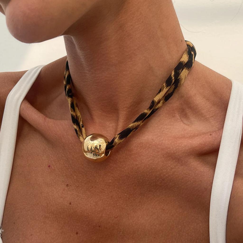 Ocean Style Metal Conch Starfish Heart Pendant Necklace Women Sexy Leopard Print Cotton Choker Necklace Party 2025 New Jewelry