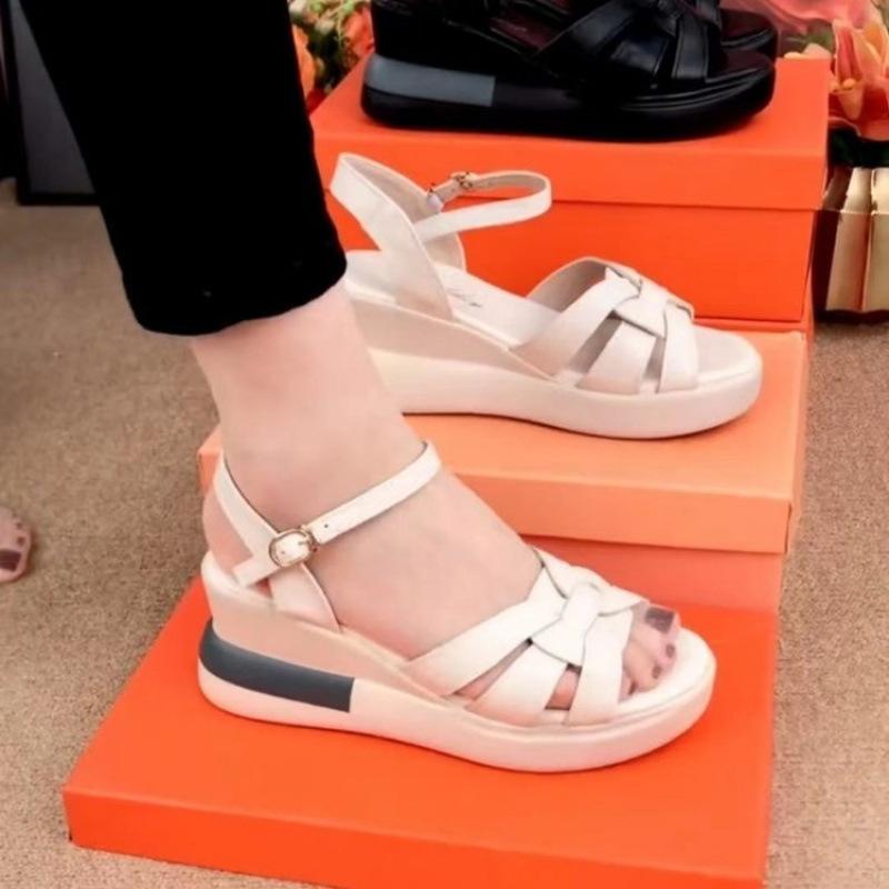 

Summer new soft-soled mother sandals one-word buckle strap fashionable non-slip thick-soled slope sandals women 40