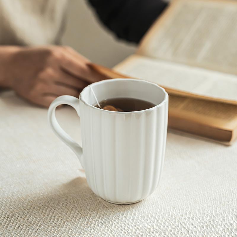 Minimalist Solid Color Cup Household High Value Ceramic Mug Large Capacity Water Cup Creative Relief Chrysanthemum Cup