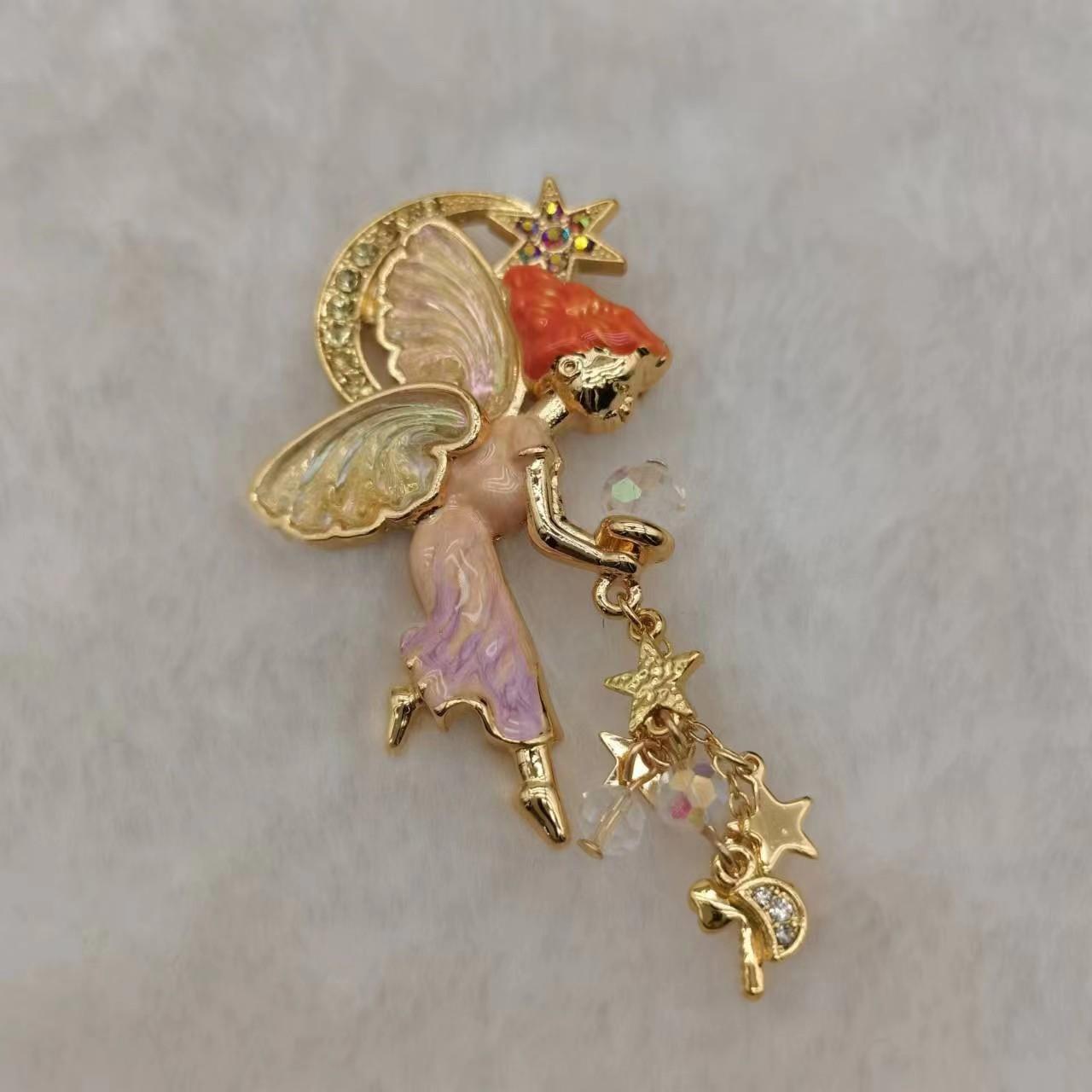 

Классическая модная брошь для пар, трехмерная цветная глазурь, точечное сверление, брошь «Летающая фея».