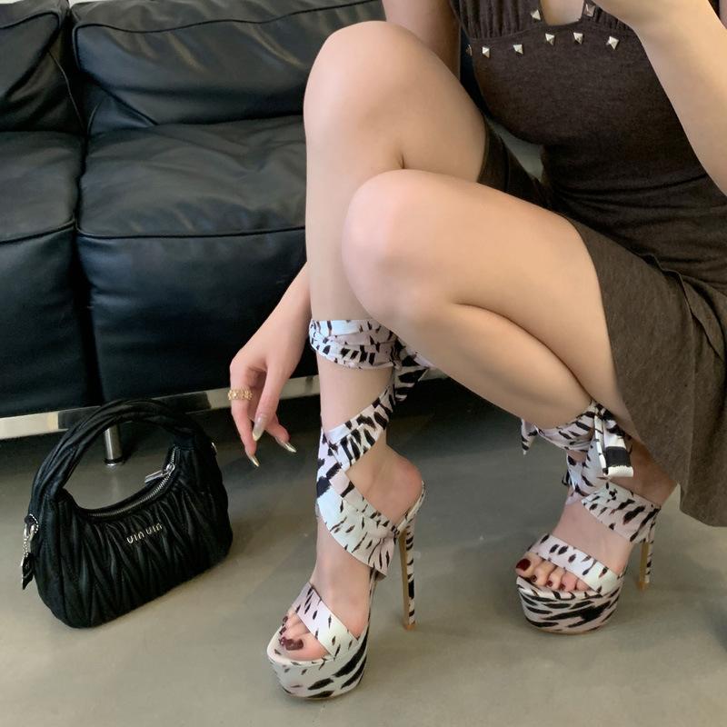 

Ветер подиум бант 16СМ новые водонепроницаемые стол круглый носок цветовая гамма перекрестный ремешок туфли на высоком каблуке сандалии 42